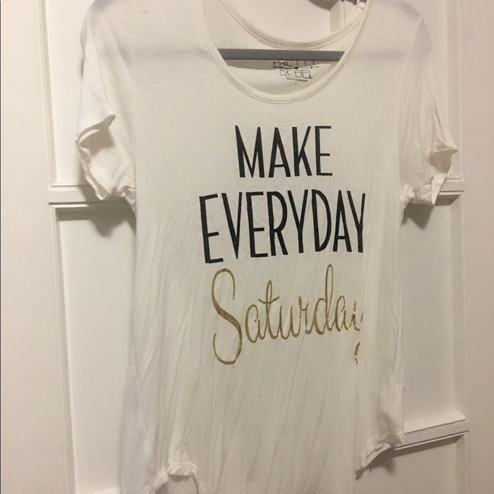 White tee